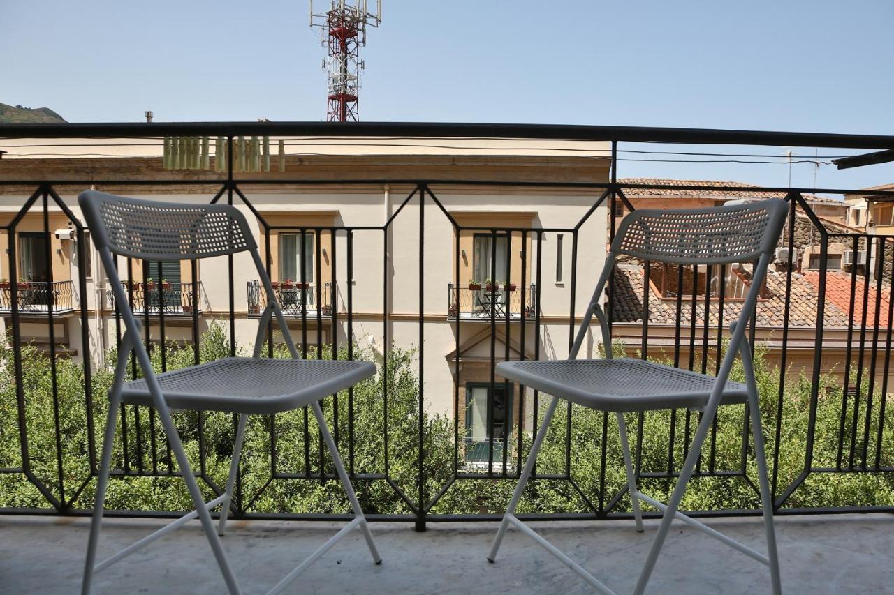 Sunny Flat - Self Apartments Cefalu Bagian luar foto